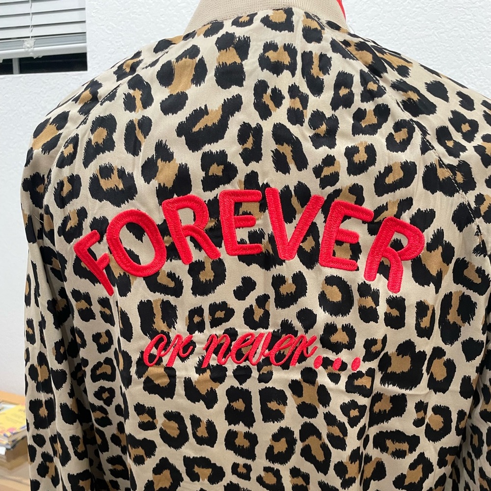 Leopard Printed jacket - Picture 3 of 4